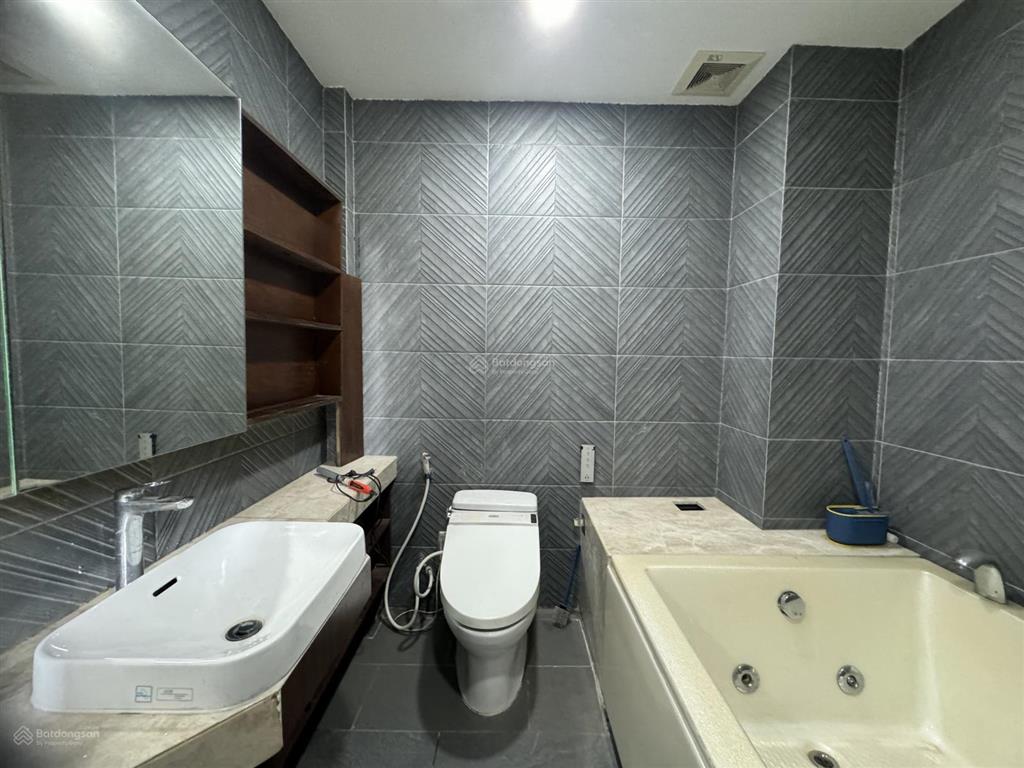 Nhà phố jamona golden silk  250m2, full nội thất  giá 42 triệu/tháng