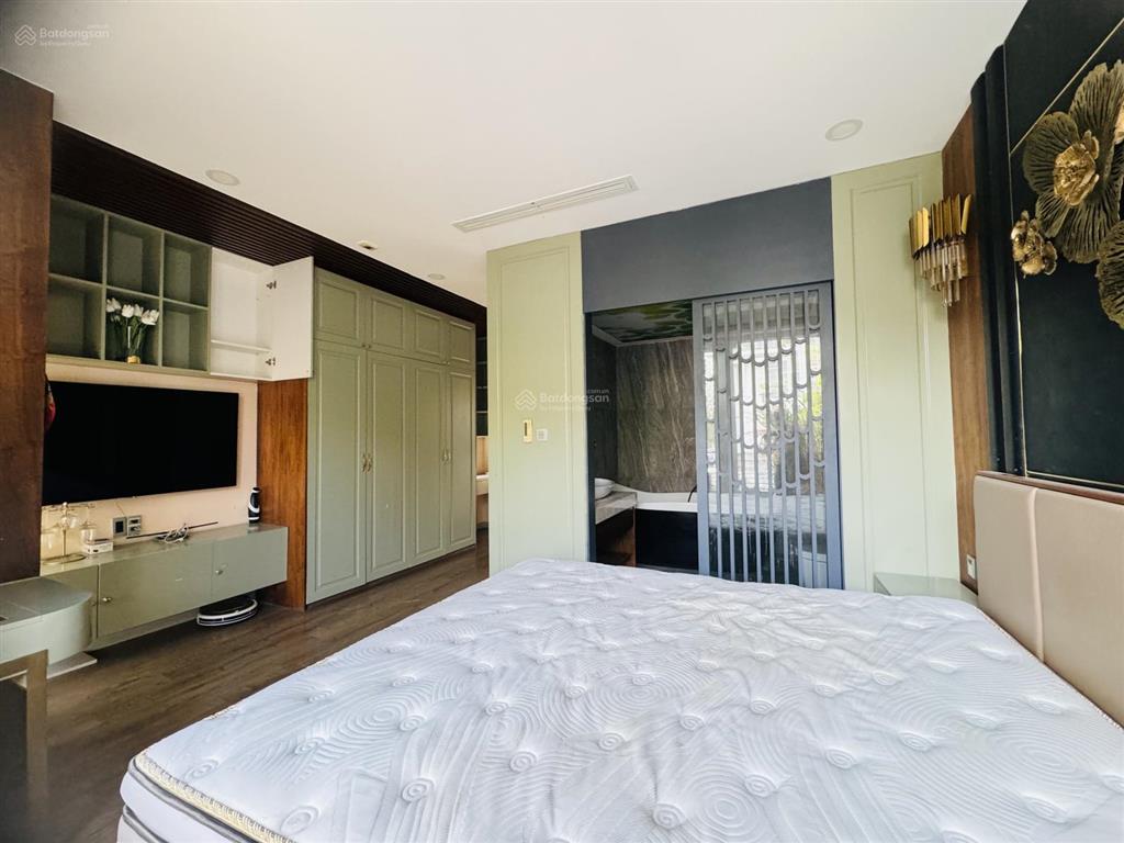 Nhà phố jamona golden silk  250m2, full nội thất  giá 42 triệu/tháng