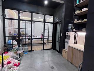 Mặt bằng văn phòng cty kdc quận 7  60m2. giá thuê 15 triệu/tháng   em nhi 0909 082 ***