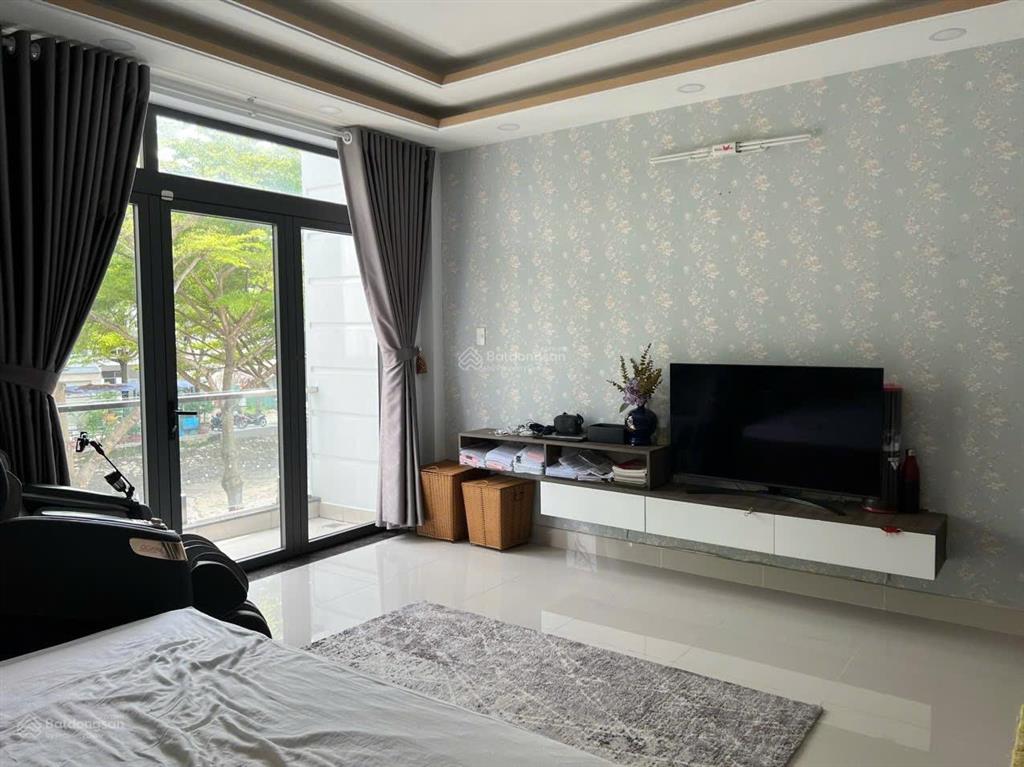 Nhà nguyên căn kdc phú mỹ  225m2, 1 trệt 3 lầu. giá thuê 20 triệu/tháng   0909 082 ***