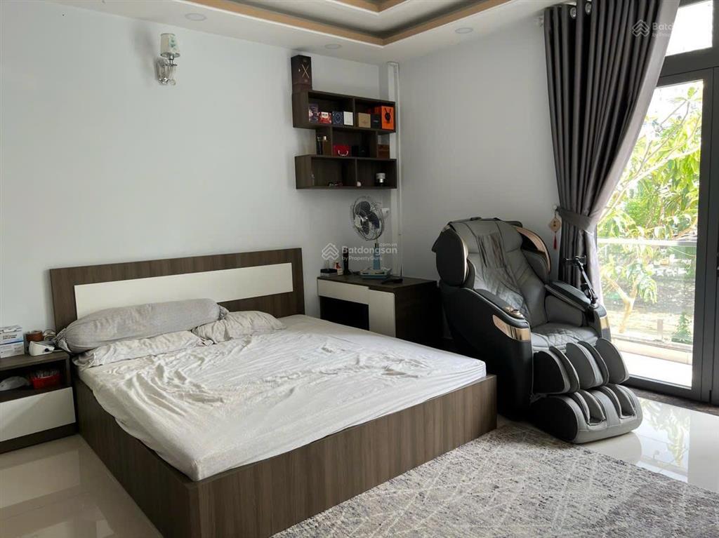 Nhà nguyên căn kdc phú mỹ  225m2, 1 trệt 3 lầu. giá thuê 20 triệu/tháng   0909 082 ***