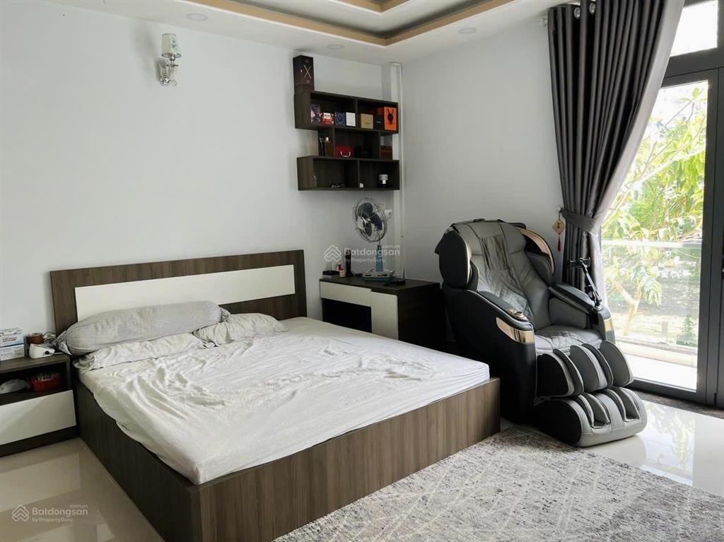 Cho thuê nguyên căn kdc quận 7 225m2, 20 triệu/tháng   0909 082 ***