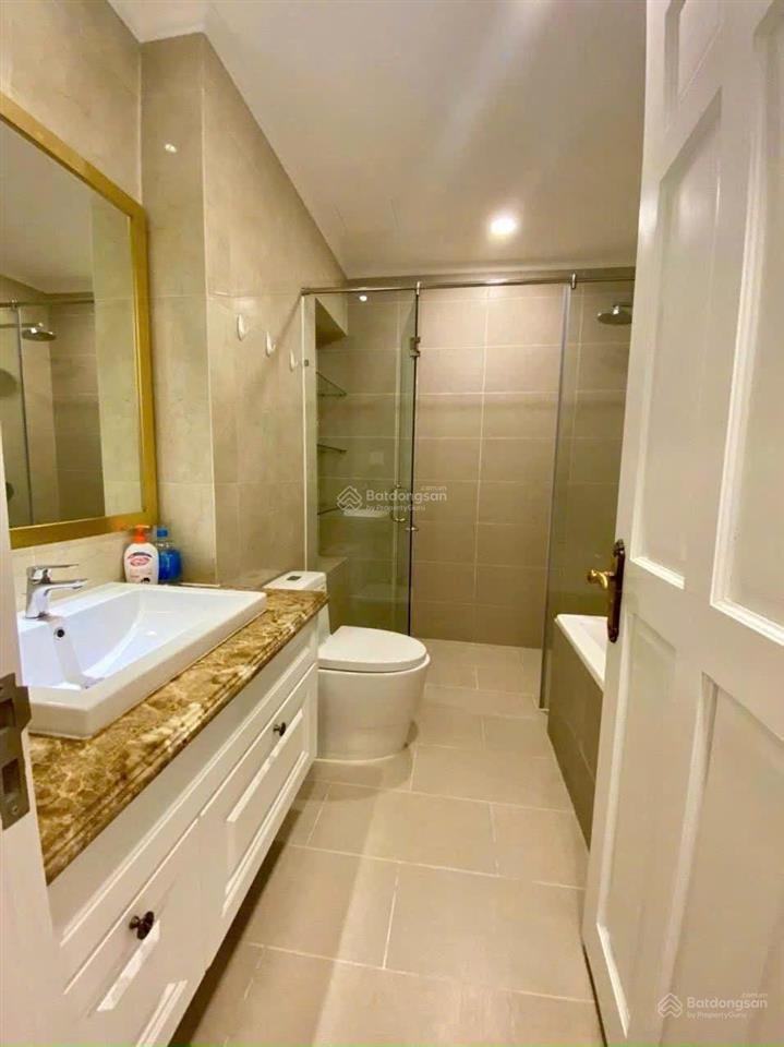 Biệt thự phú mỹ hưng  378m2. full nội thất  giá thuê 60 triệu/tháng.  0909 082 *** em nhi