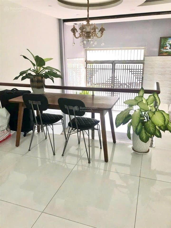 Cho thuê nhà phố kdc hoàn cầu  250m2, full nội thất. giá 30 triệu/tháng