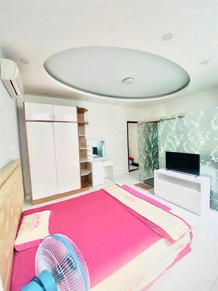 Cho thuê nhà phố kdc hoàn cầu  250m2, full nội thất. giá 30 triệu/tháng