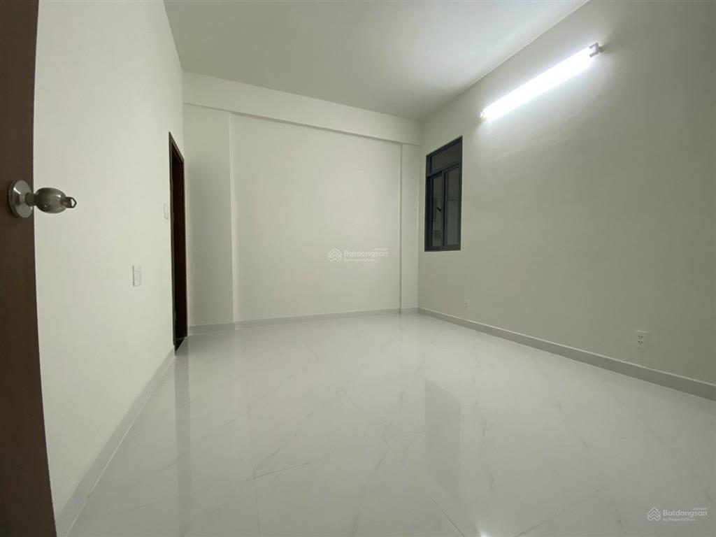 Cho thuê căn hộ green river 82m2 3 phòng nhà trống 10tr/tháng.  0906 435 ***