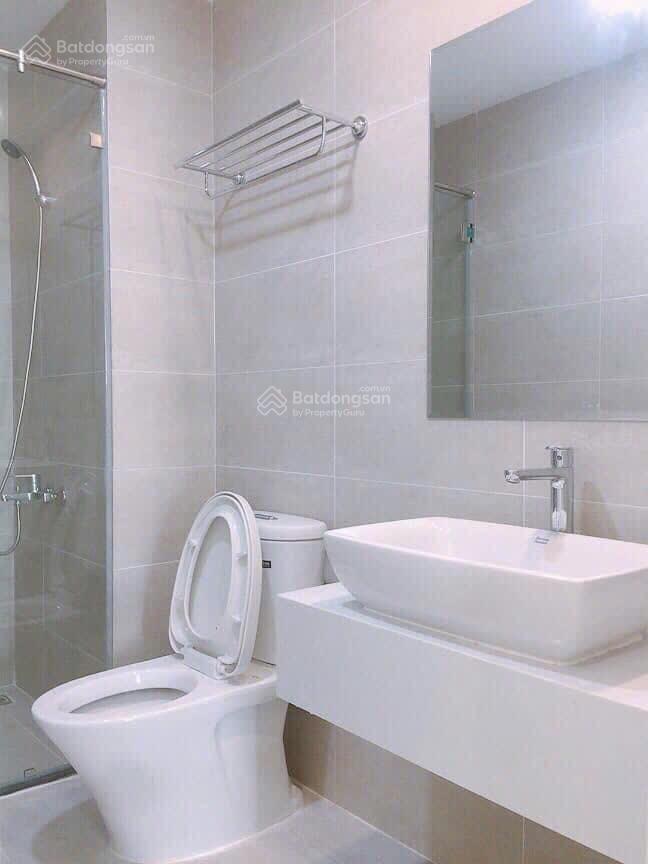Bán căn studio central giai việt 33m2 tầng 9 view q.1 phú mỹ hưng giá 2.19 tỷ.  0906 435 ***