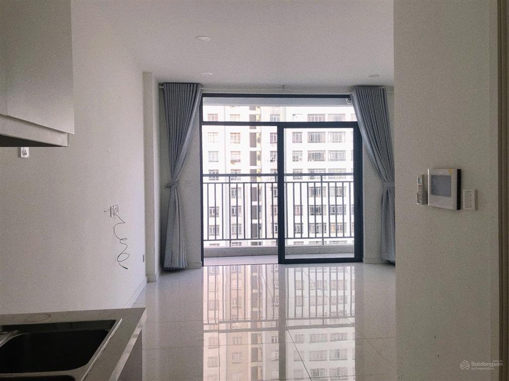 Bán căn studio central giai việt 33m2 tầng 9 view q.1 phú mỹ hưng giá 2.19 tỷ.  0906 435 ***