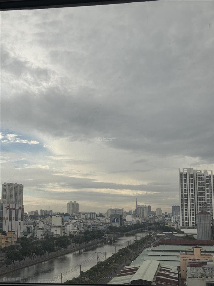 Hot! 1 căn giá rẻ d aqua 68m2 2pn full nội thất view q.1 tầng trung, giá 4.49 tỷ.  0906 435 ***