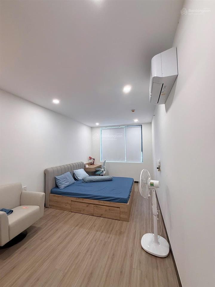 Bán nhanh căn c skyview 2pnwc 80m2 full nội thất giá 2.1 tỷ, sổ hồng sẵn.  0906 435 ***