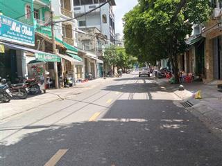 Bán nhà mt đường trần nguyên hãn, quận 8 3.83x15.8m giá 11.2 tỷ tl.  0906 435 ***