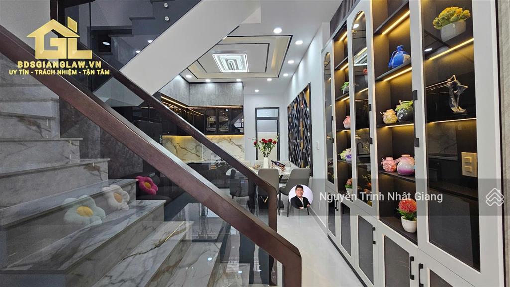 Nhà phố quận 7 đẹp sang trọng hiện đại full nội thất cao cấp