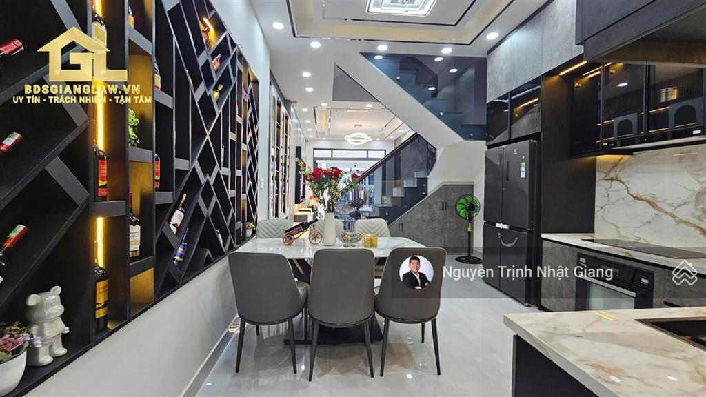 Nhà phố quận 7 đẹp sang trọng hiện đại full nội thất cao cấp