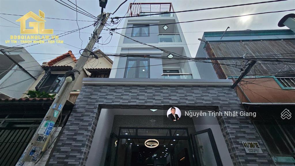 Nhà phố quận 7 đẹp sang trọng hiện đại full nội thất cao cấp