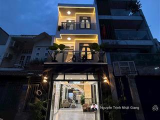 Bán nhà 3 tầng hẻm xe hơi tránh nhau trung tâm thị trấn nhà bè