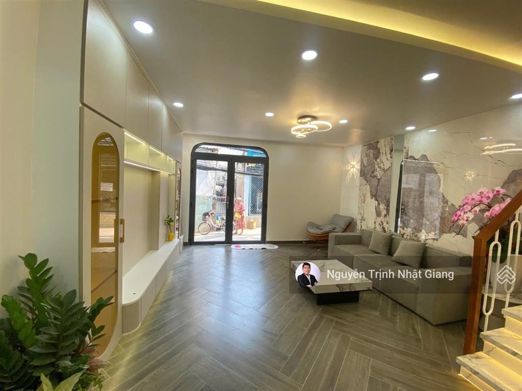 Bán nhà xây mới mặt tiền hẻm 3m vị trí thuận lợi kinh doanh mua bán