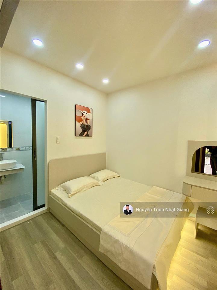Bán nhà xây mới mặt tiền hẻm 3m vị trí thuận lợi kinh doanh mua bán