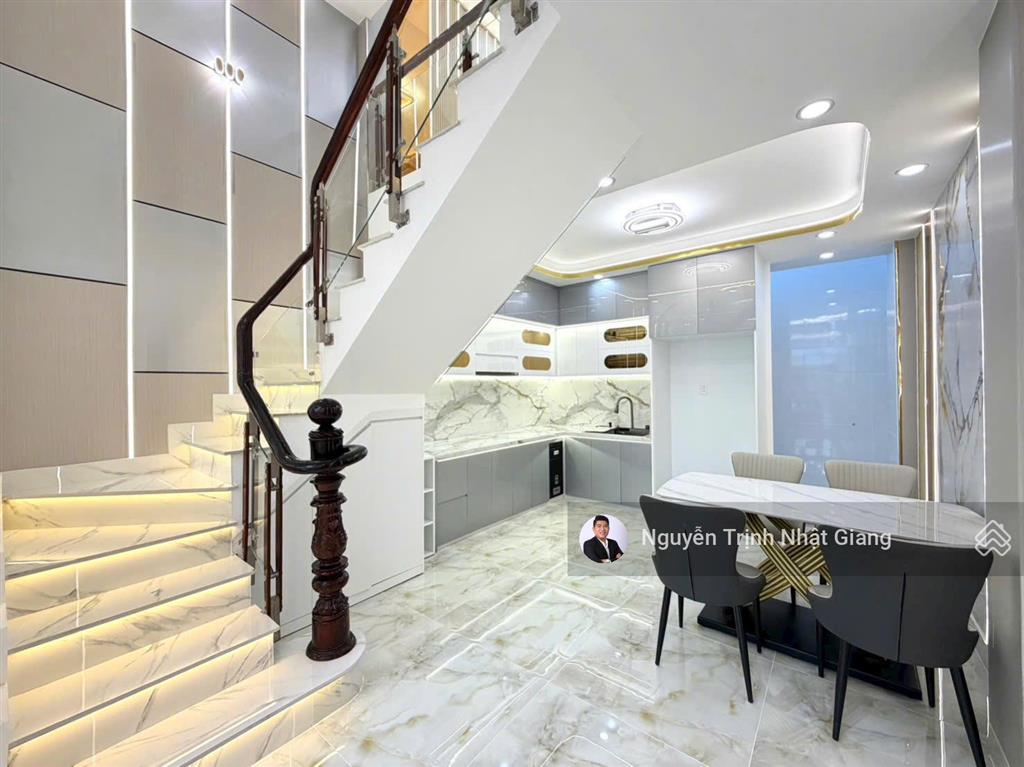 Bán nhà phố 4 tầng khu huỳnh thị đồng vip nhất nhà bè