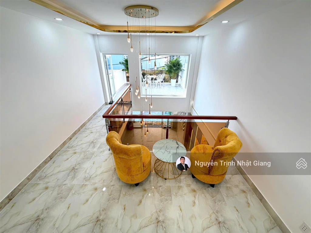 Bán nhà phố 4 tầng khu huỳnh thị đồng vip nhất nhà bè