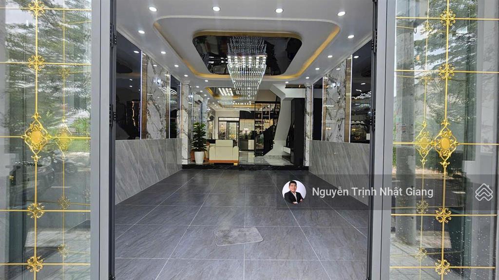 Bán nhà phố tân cổ điển chốt sớm chủ tặng full nội thất cao cấp