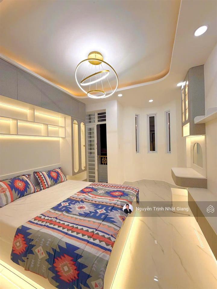 Mua nhà lớn tặng nhà nhỏ là có thật