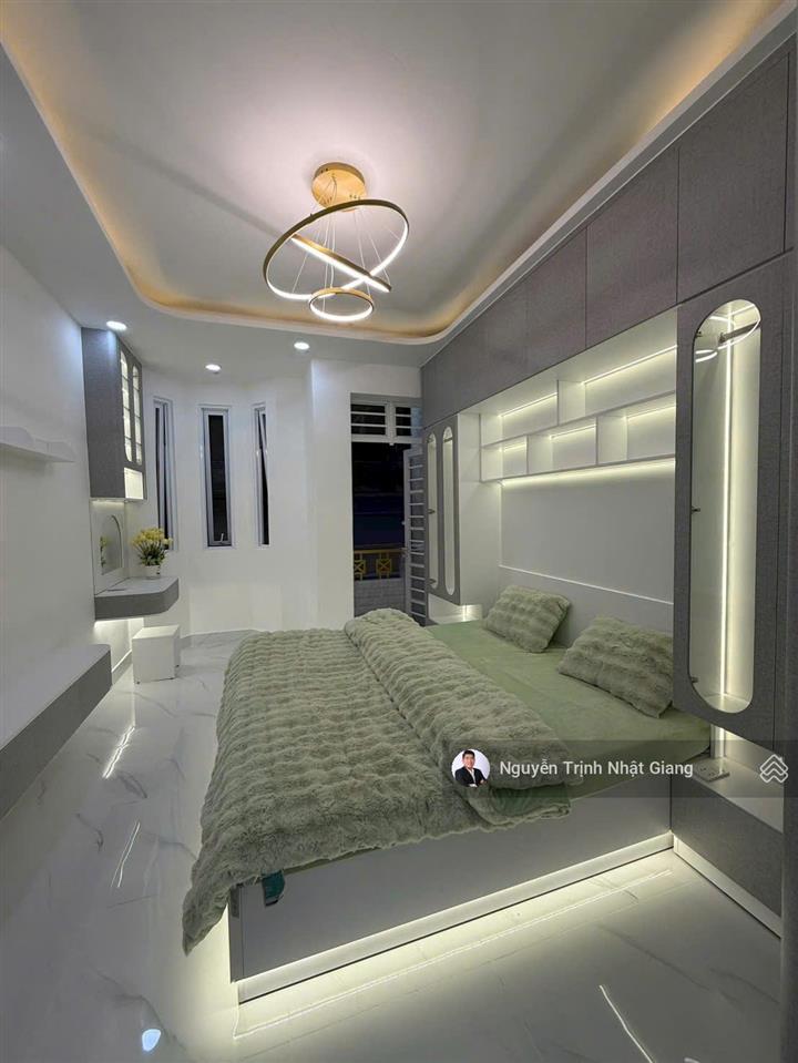 Mua nhà lớn tặng nhà nhỏ là có thật