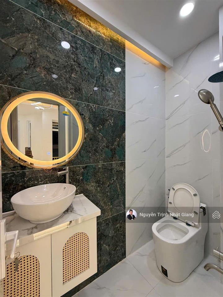 Mua nhà lớn tặng nhà nhỏ là có thật
