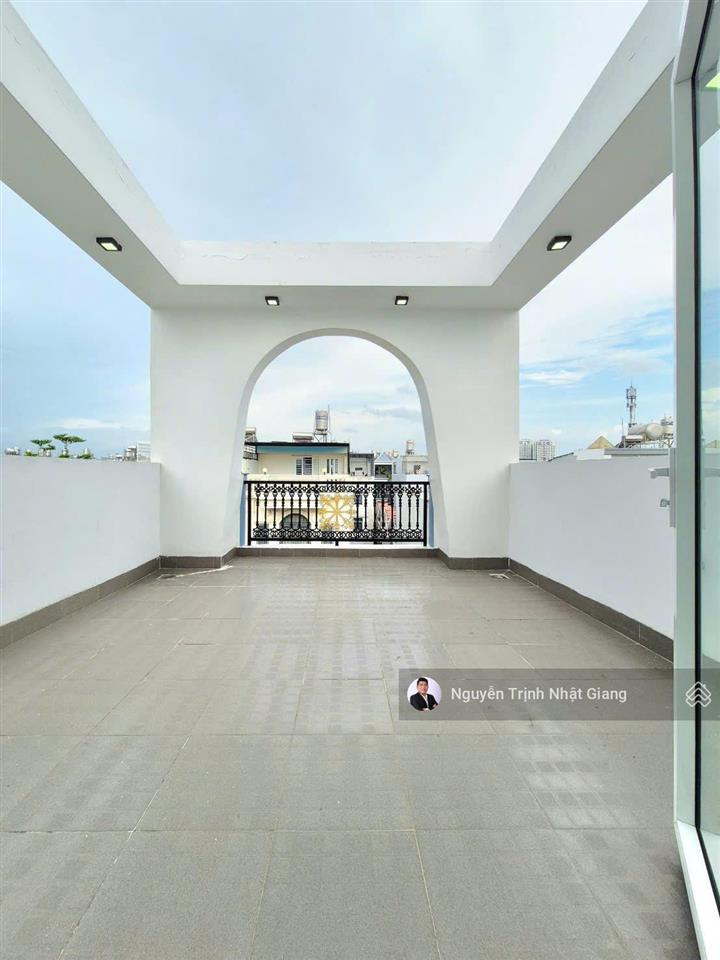 Bán nhà phố đường nhựa 12m thuận lợi kinh doanh mua bán