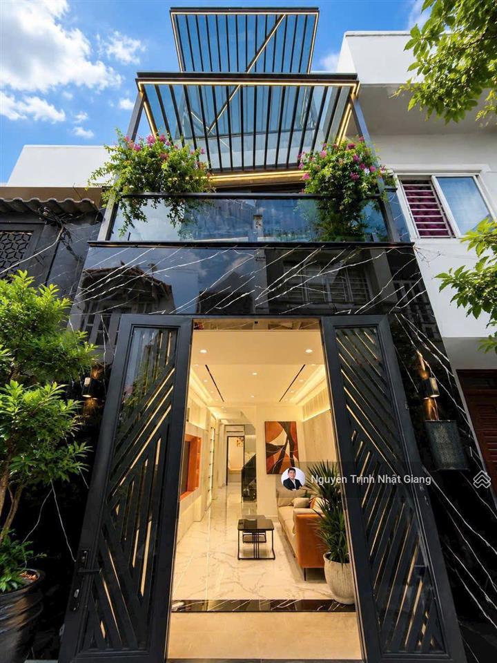 Bán nhà phố cạnh phú mỹ hưng nhà đẹp full nội thất