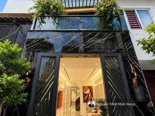 Bán nhà phố cạnh phú mỹ hưng nhà đẹp full nội thất