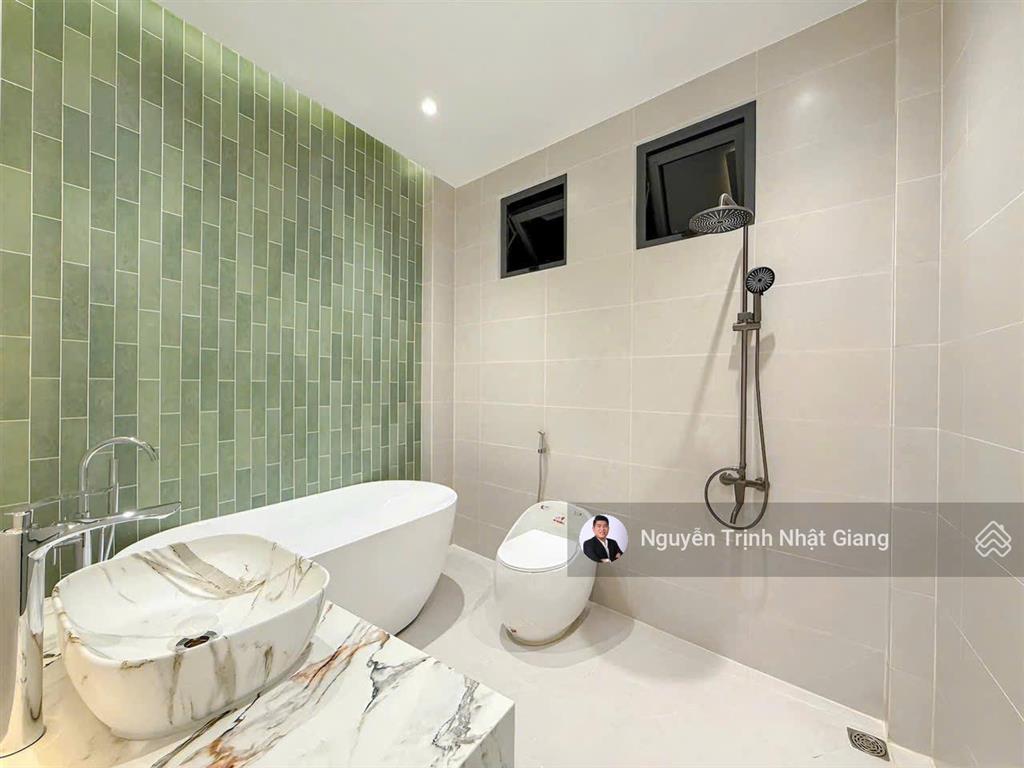 Bán nhà phố cạnh phú mỹ hưng nhà đẹp full nội thất