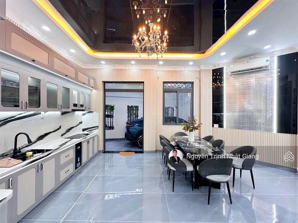 Góc 2 mặt tiền thoáng mát khu dân cư chỉnh trang nhiều cây xanh