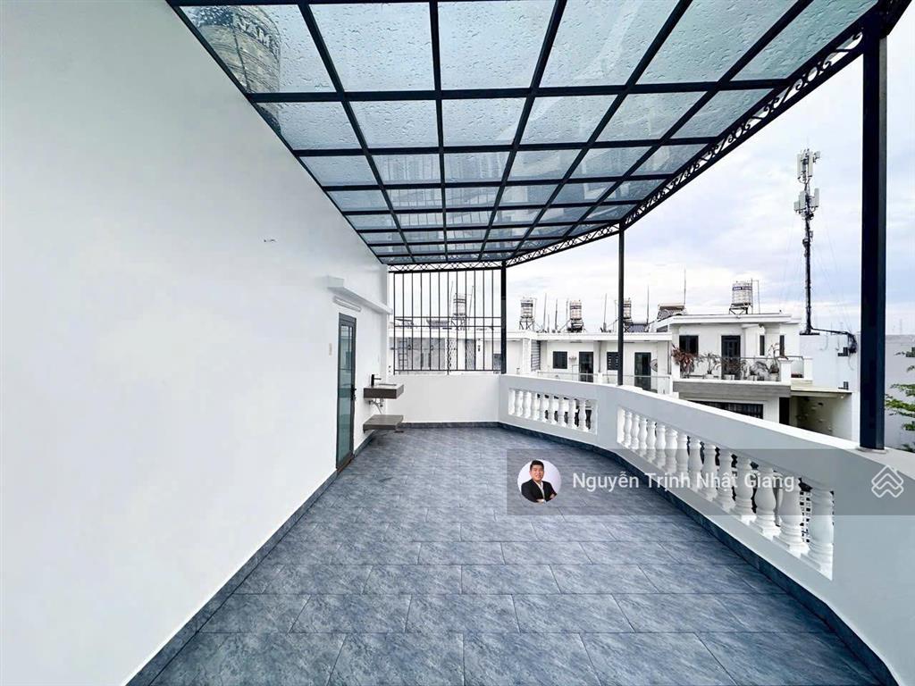 Góc 2 mặt tiền thoáng mát khu dân cư chỉnh trang nhiều cây xanh