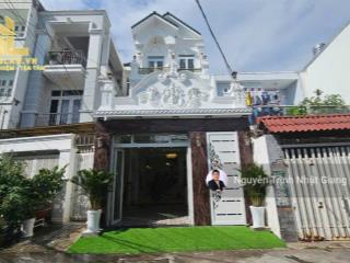 Bán nhà phố tân cổ điển full nội thất đầy đủ công năng sử dụng