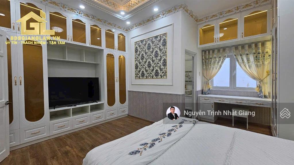 Bán nhà phố tân cổ điển full nội thất đầy đủ công năng sử dụng