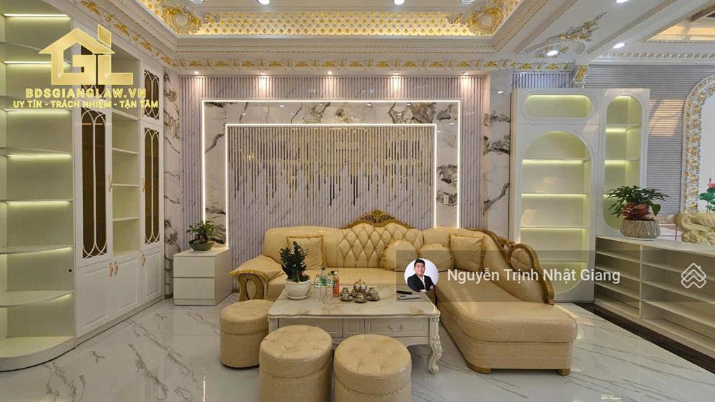 Bán nhà phố tân cổ điển full nội thất đầy đủ công năng sử dụng