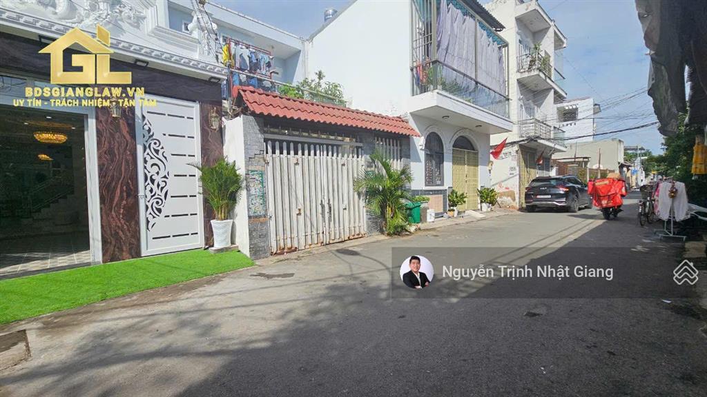 Bán nhà phố tân cổ điển full nội thất đầy đủ công năng sử dụng