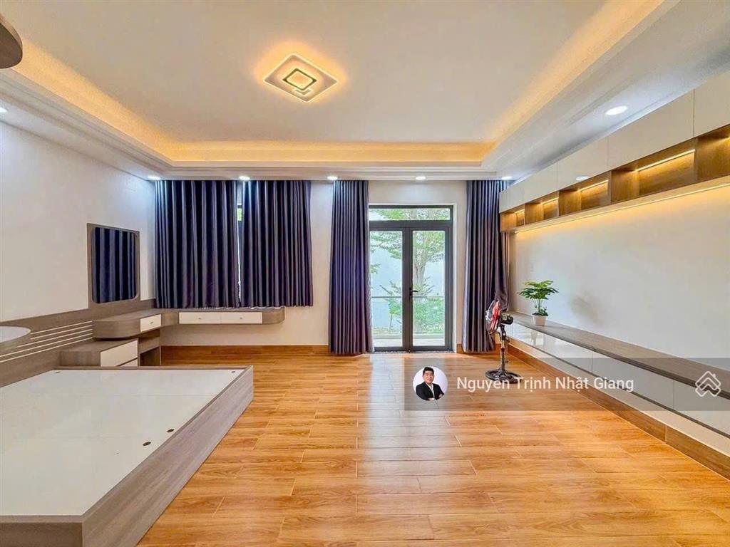 Giảm giá khi chủ báo giảm 2 tỷ với căn nhà 4 tầng 81m2 giá 6.8 tỷ