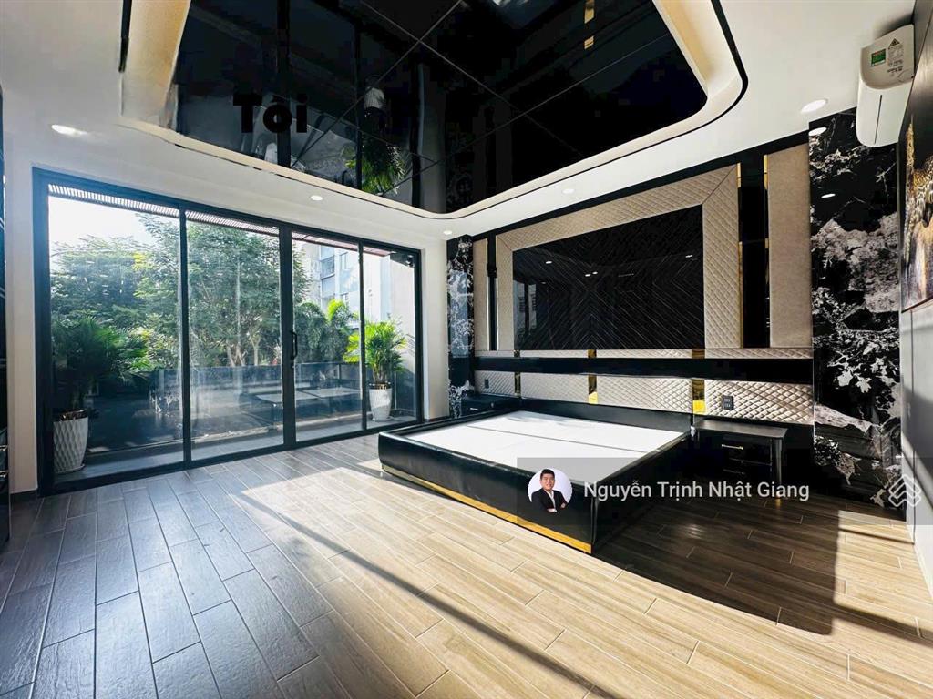 Liền kề ngay khu phú mỹ hưng căn nhà phố hiện đại full nội thất cao cấp
