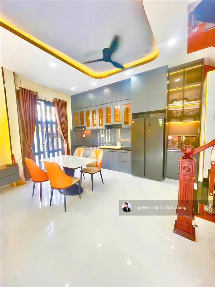 Bán căn góc 2 mặt tiền ôtô né nhau, vào full nội thất