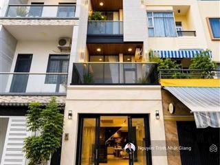Bán nhà phố mặt tiền đường thuận lợi kinh doanh mua bán