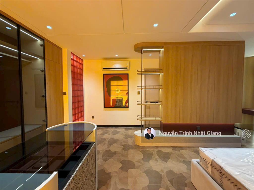 Mới lên sóng căn nhà phố hiện đại sang trọng khu vip quận 7