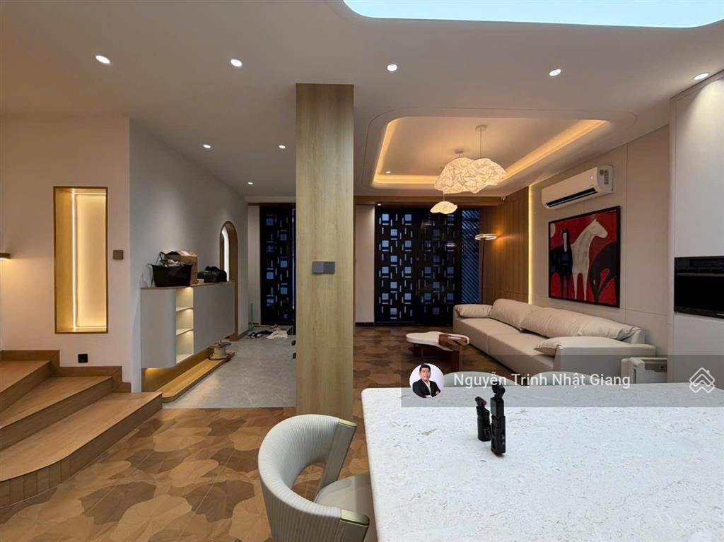 Mới lên sóng căn nhà phố hiện đại sang trọng khu vip quận 7