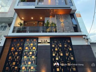 Mới lên sóng căn nhà phố hiện đại sang trọng khu vip quận 7