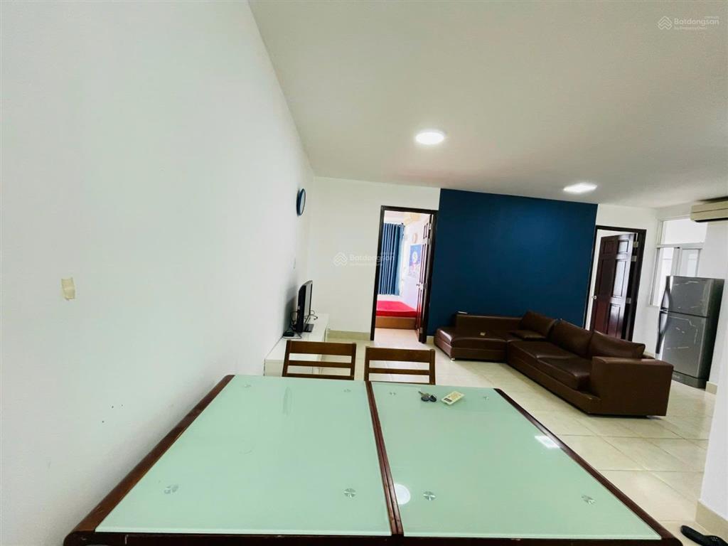 Bán căn hộ chung cư sky garden 56.66m2 giá 4.750 tỷ, view hồ bơi