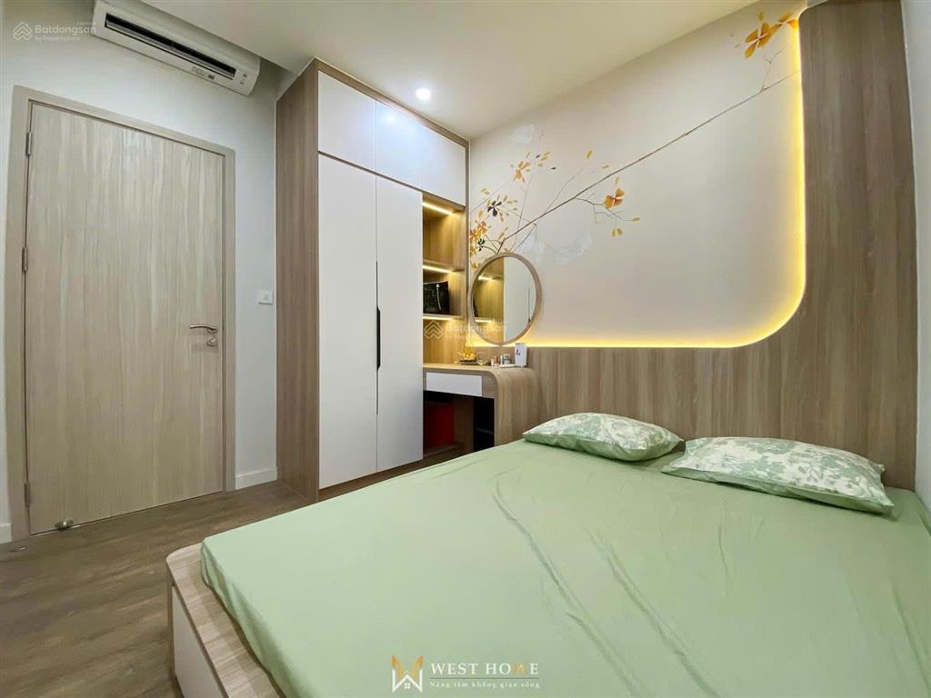 Bán căn 2pn hưng phúc premier phú mỹ hưng view biệt thự   0939 949 ***  em tú