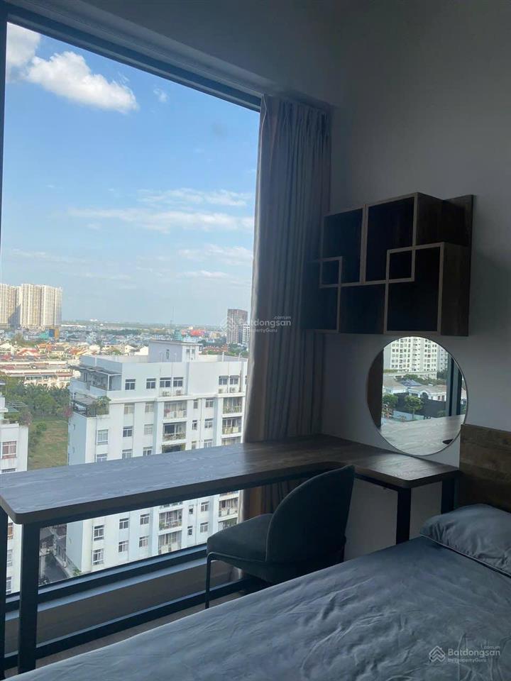 Bán căn 2pn view biệt thự full nội thất the aurora phú mỹ hưng   0939 949 ***  em tú