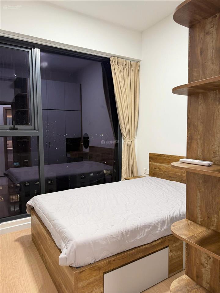 Bán căn 2pn view biệt thự full nội thất the aurora phú mỹ hưng   0939 949 ***  em tú