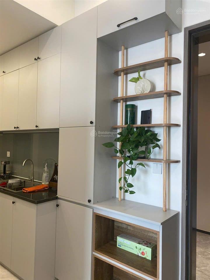 Bán căn 2pn view biệt thự full nội thất the aurora phú mỹ hưng   0939 949 ***  em tú