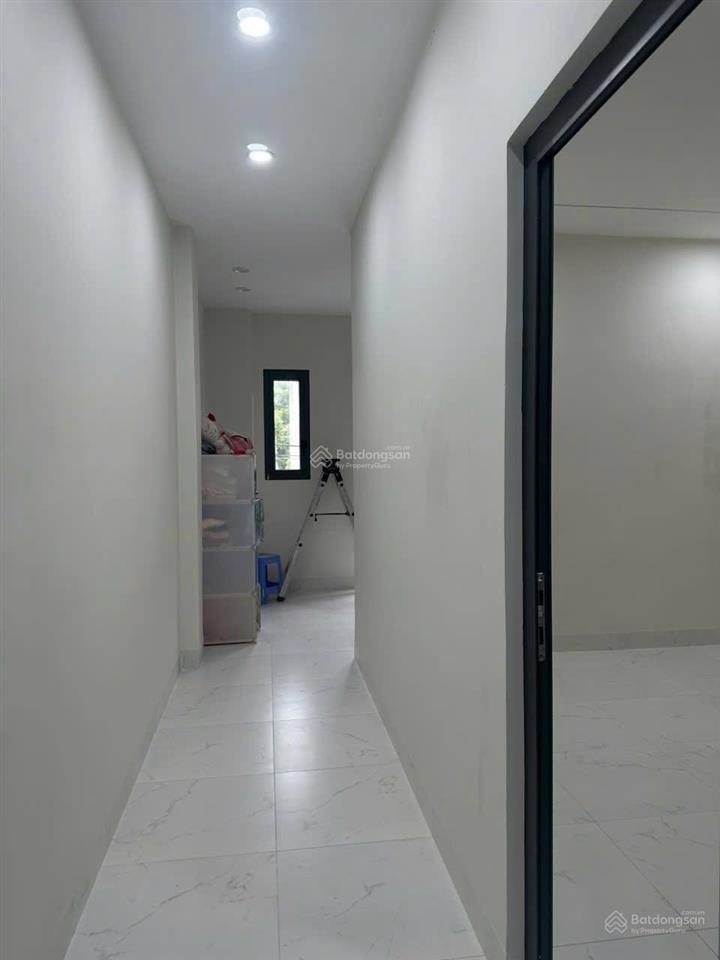 Bán gấp nhà kdc phú lợi diện tích 4.5x15, 1 trệt, 1 lầu 3pn, 2toilet đã hoàn công full nội thất